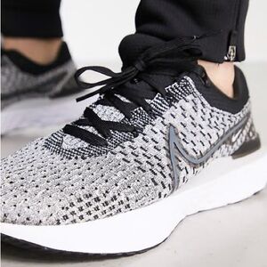 Nike React Infinity Run Flyknit 3